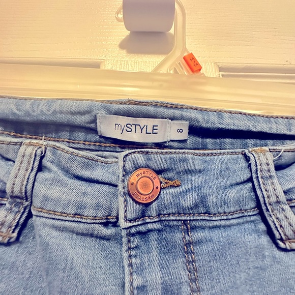 Woman’s My Style Light Wash Jeans - Size US 8 - (#146) - Picture 2 of 6